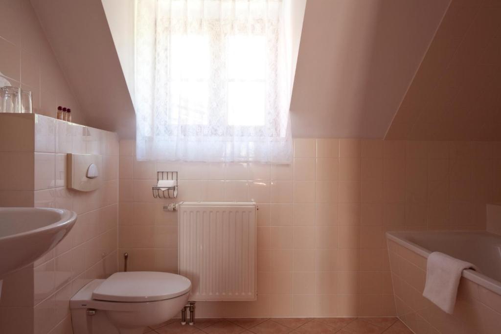 Hotel Wenus Kazimierz Dolny Cameră foto